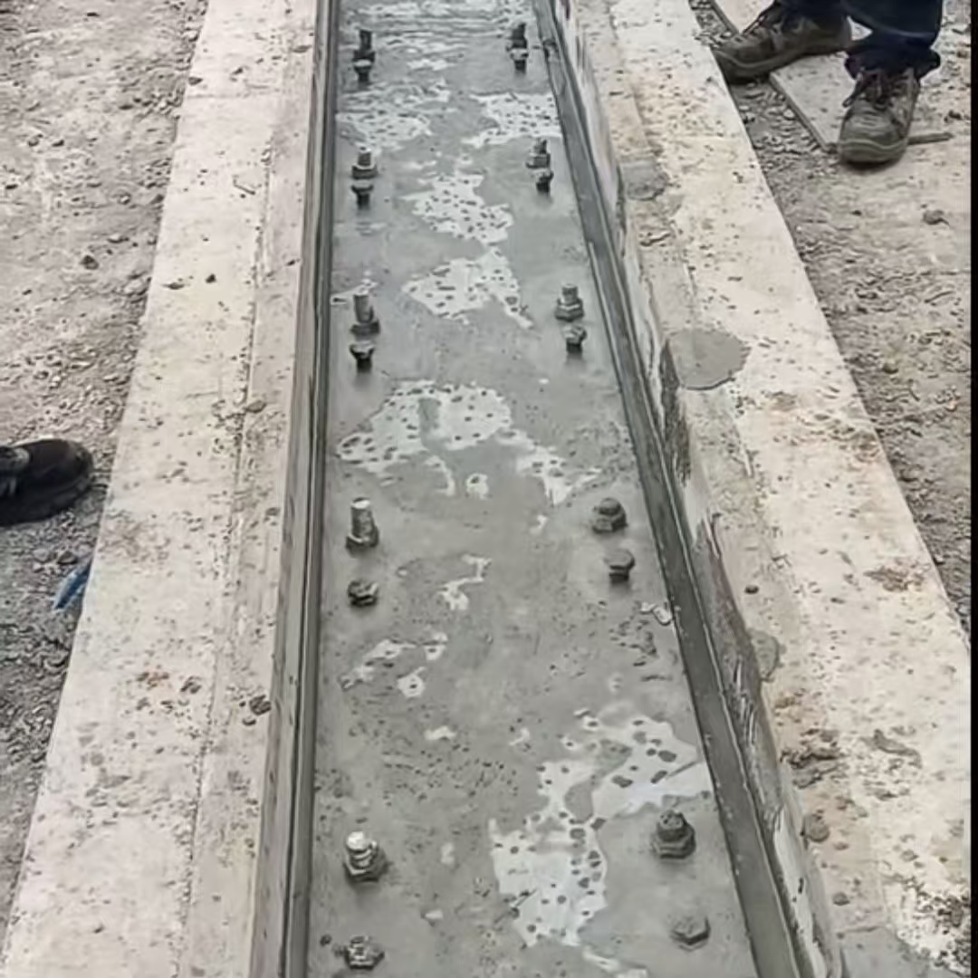北流港口码头起重机龙门吊重型机械设备稳固用早强快凝轨道胶泥